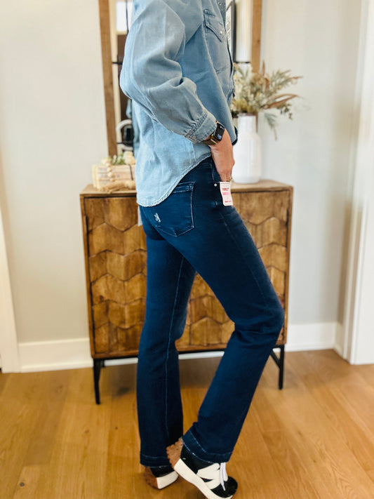 Risen Jeans Side View