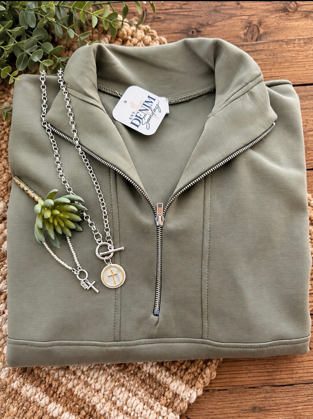 Olive Pullover